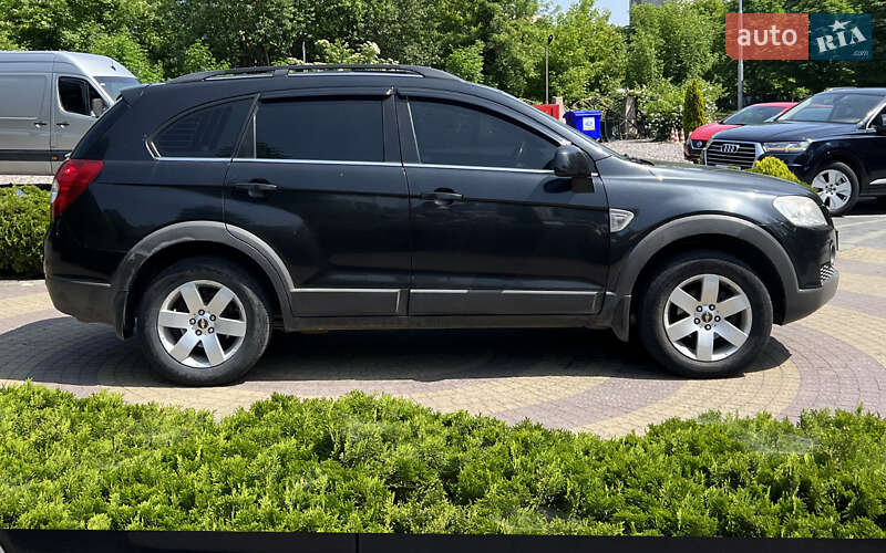 Позашляховик / Кросовер Chevrolet Captiva 2009 в Львові