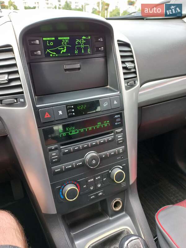 Позашляховик / Кросовер Chevrolet Captiva 2008 в Києві