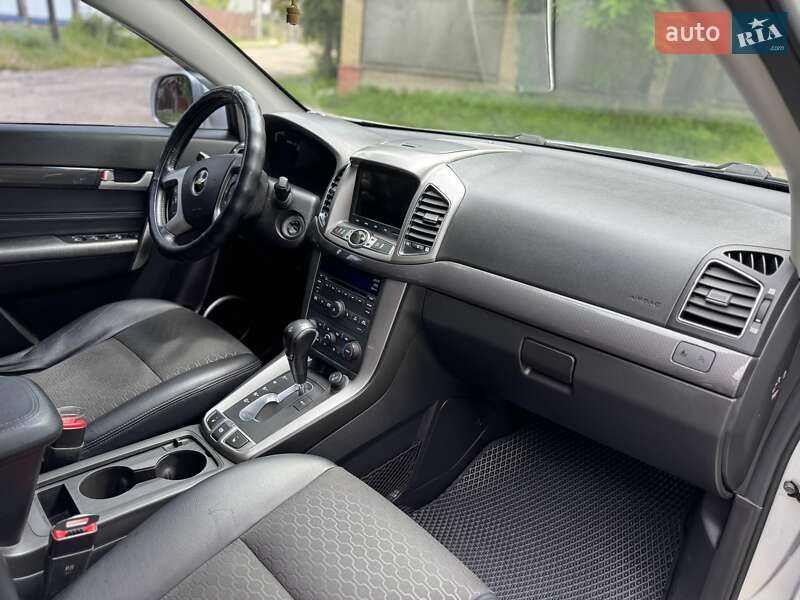 Внедорожник / Кроссовер Chevrolet Captiva 2013 в Ирпене