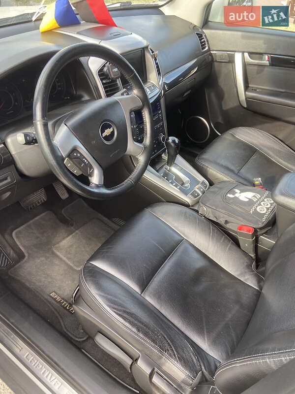 Позашляховик / Кросовер Chevrolet Captiva 2011 в Шепетівці фото 18 Позашляховик / Кросовер Chevrolet Captiva 2011 в Шепетівці
