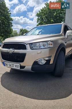 Позашляховик / Кросовер Chevrolet Captiva 2011 в Рівному