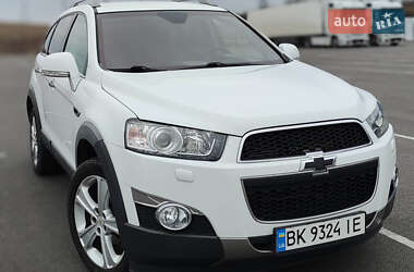 Внедорожник / Кроссовер Chevrolet Captiva 2012 в 