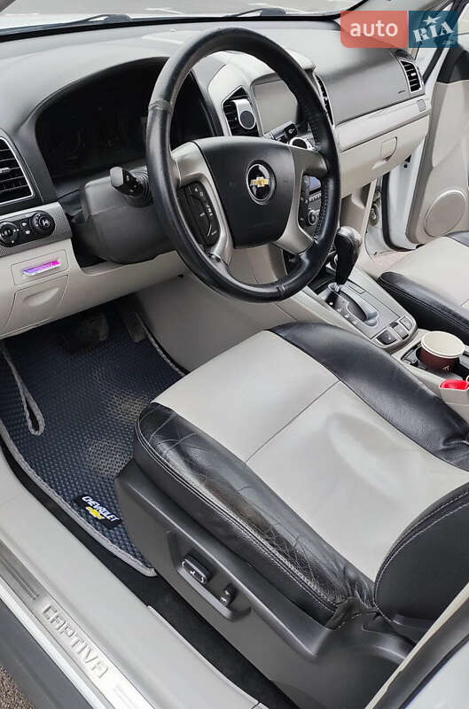 Внедорожник / Кроссовер Chevrolet Captiva 2012 в Ровно фото 7 Внедорожник / Кроссовер Chevrolet Captiva 2012 в Ровно