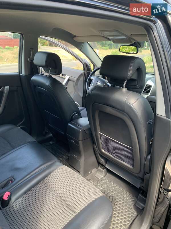 Позашляховик / Кросовер Chevrolet Captiva 2008 в Рівному