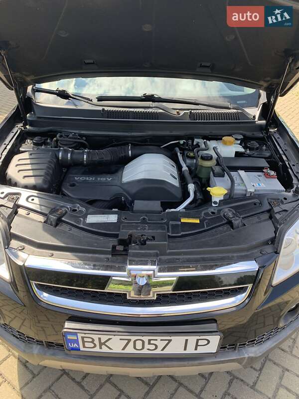 Позашляховик / Кросовер Chevrolet Captiva 2008 в Рівному