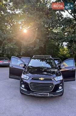 Позашляховик / Кросовер Chevrolet Captiva 2017 в Києві