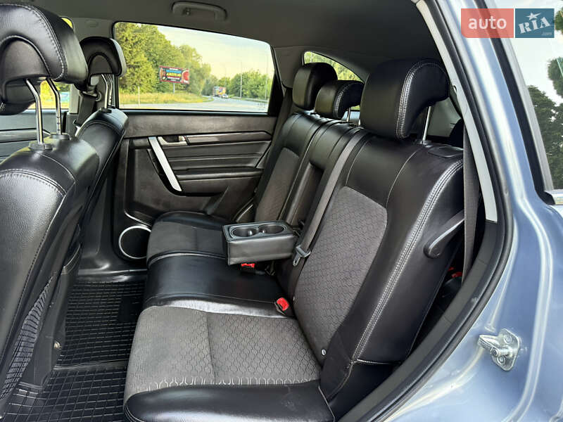Внедорожник / Кроссовер Chevrolet Captiva 2014 в Дубно