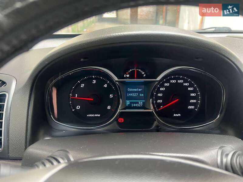 Внедорожник / Кроссовер Chevrolet Captiva 2013 в Надворной