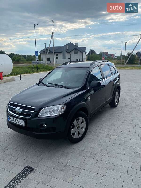 Позашляховик / Кросовер Chevrolet Captiva 2010 в Яворові
