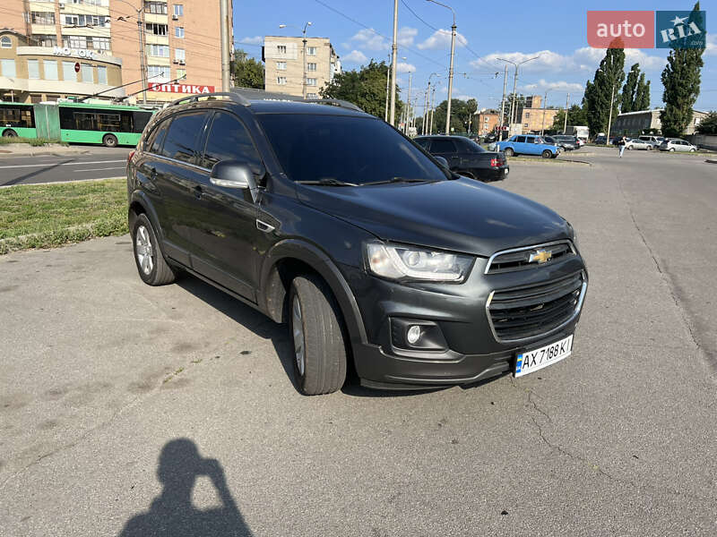 Внедорожник / Кроссовер Chevrolet Captiva 2016 в Харькове