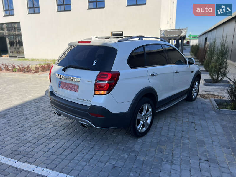 Внедорожник / Кроссовер Chevrolet Captiva 2014 в Житомире