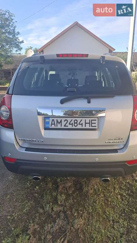 Позашляховик / Кросовер Chevrolet Captiva 2010 в Коростені фото 8 Позашляховик / Кросовер Chevrolet Captiva 2010 в Коростені