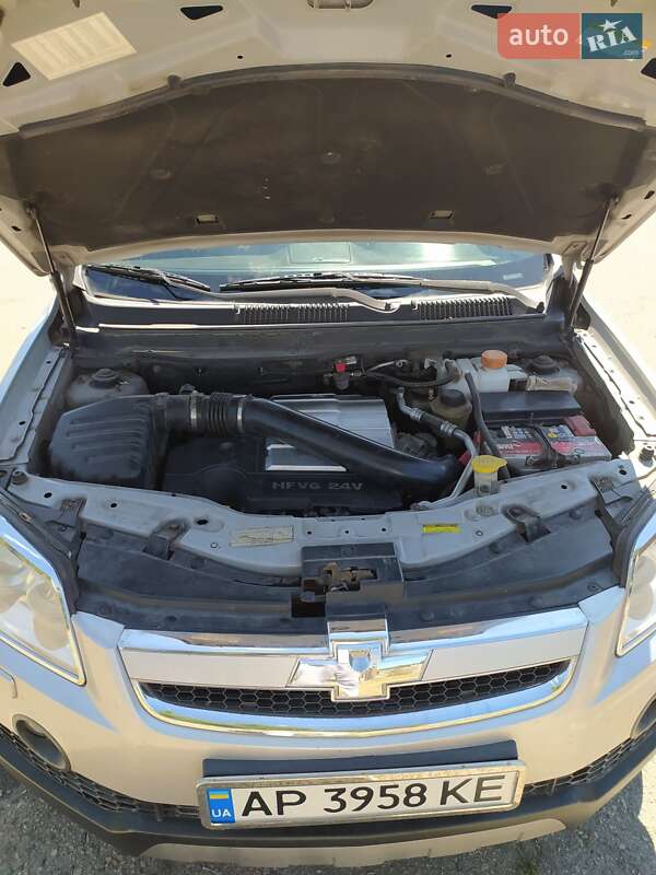 Внедорожник / Кроссовер Chevrolet Captiva 2008 в Запорожье