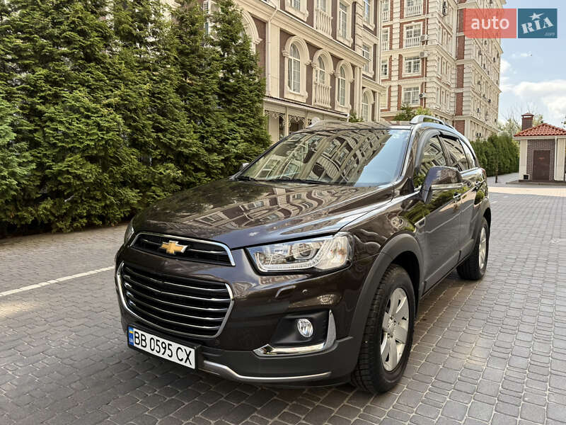 Внедорожник / Кроссовер Chevrolet Captiva 2017 в Киеве