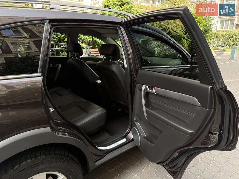 Внедорожник / Кроссовер Chevrolet Captiva 2017 в Киеве