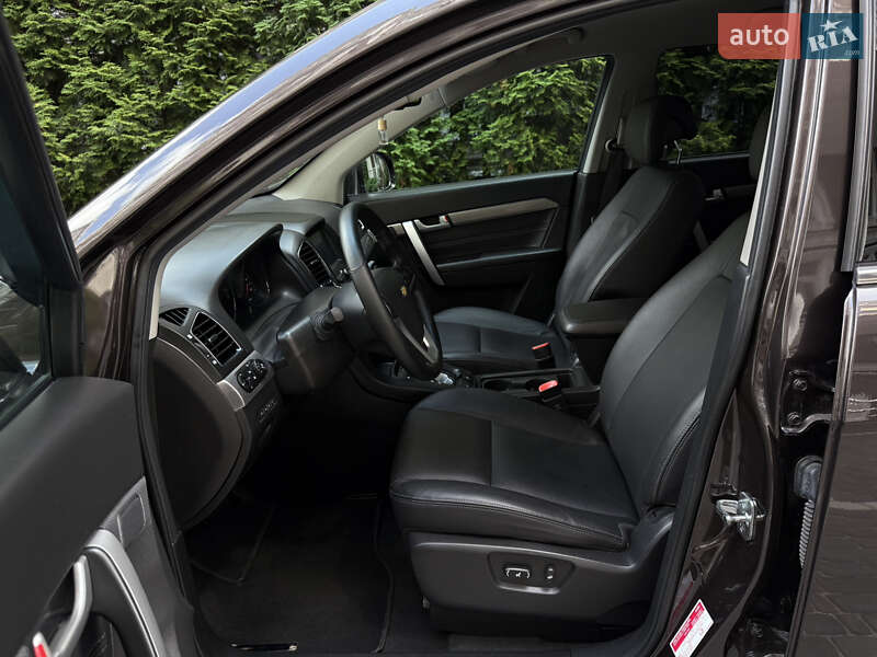 Внедорожник / Кроссовер Chevrolet Captiva 2017 в Киеве