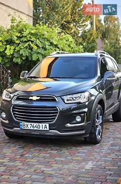 Внедорожник / Кроссовер Chevrolet Captiva 2016 в Остроге