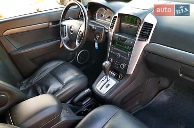 Позашляховик / Кросовер Chevrolet Captiva 2008 в 