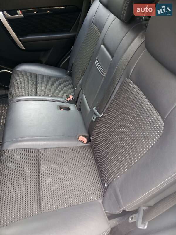 Внедорожник / Кроссовер Chevrolet Captiva 2012 в Полтаве