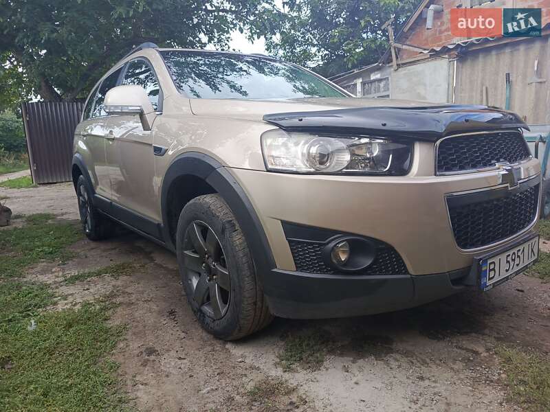 Внедорожник / Кроссовер Chevrolet Captiva 2012 в Полтаве