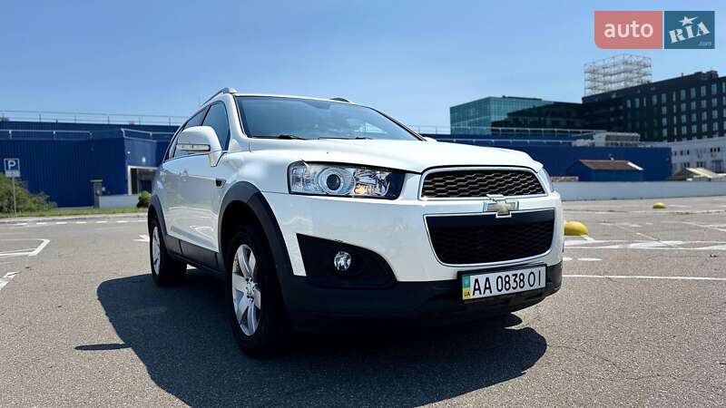 Позашляховик / Кросовер Chevrolet Captiva 2012 в Києві