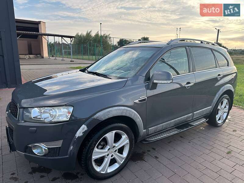 Позашляховик / Кросовер Chevrolet Captiva 2011 в Миколаєві