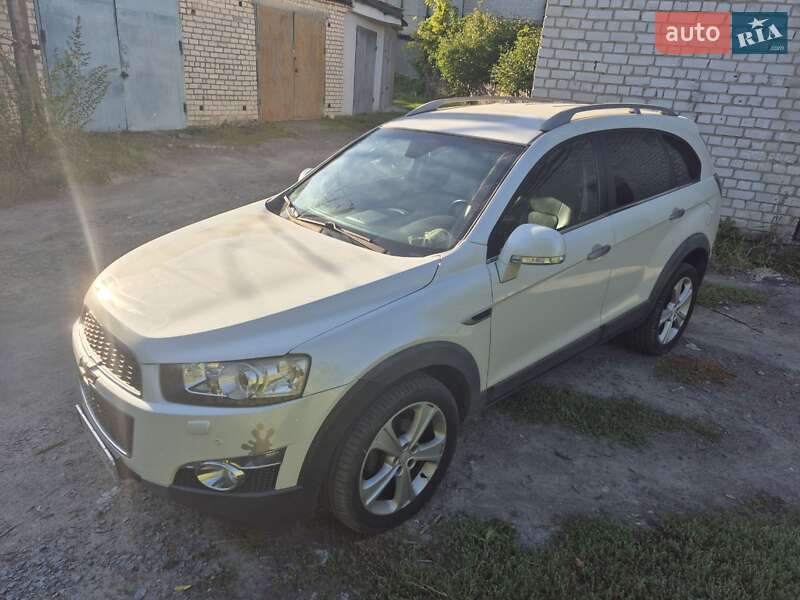 Позашляховик / Кросовер Chevrolet Captiva 2012 в Звягелі
