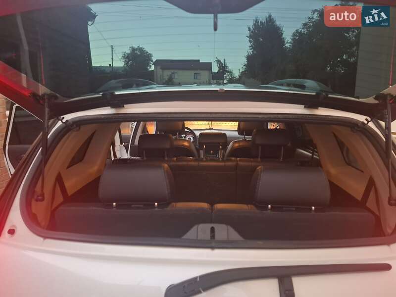 Позашляховик / Кросовер Chevrolet Captiva 2013 в Львові