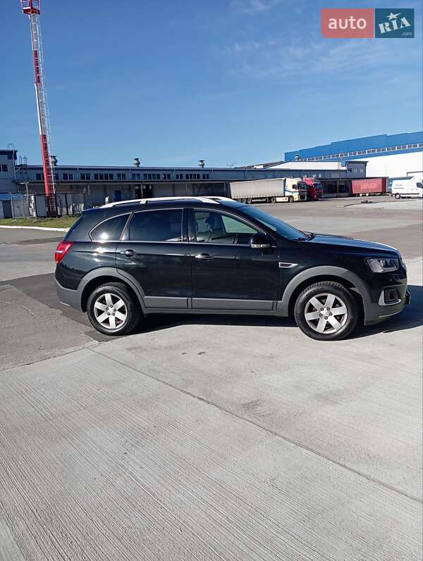 Внедорожник / Кроссовер Chevrolet Captiva 2016 в Киеве