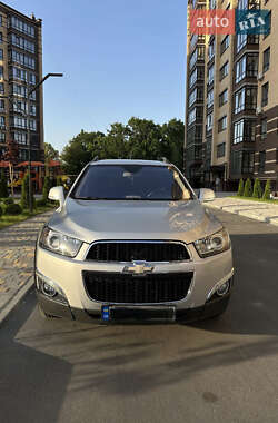 Внедорожник / Кроссовер Chevrolet Captiva 2011 в 