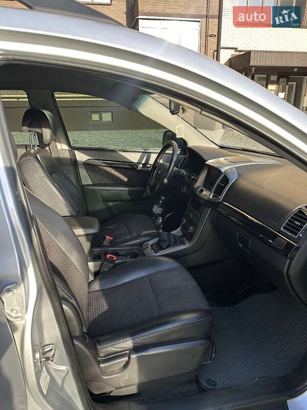 Внедорожник / Кроссовер Chevrolet Captiva 2011 в Чернигове