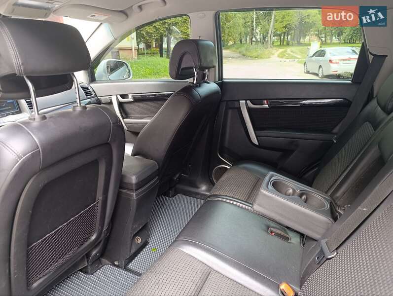 Внедорожник / Кроссовер Chevrolet Captiva 2011 в Чернигове