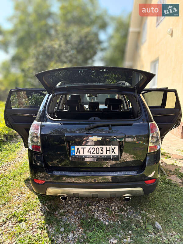 Внедорожник / Кроссовер Chevrolet Captiva 2011 в Надворной