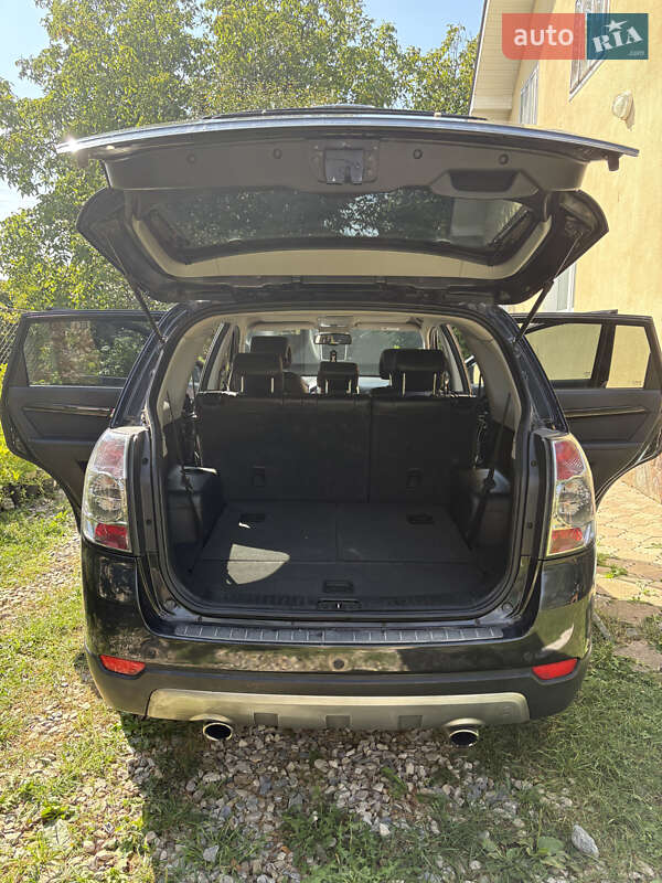 Внедорожник / Кроссовер Chevrolet Captiva 2011 в Надворной