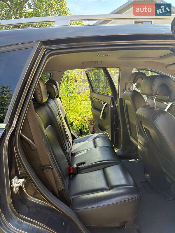 Внедорожник / Кроссовер Chevrolet Captiva 2011 в Надворной