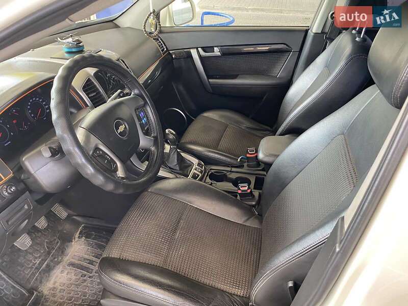 Позашляховик / Кросовер Chevrolet Captiva 2012 в Миколаєві