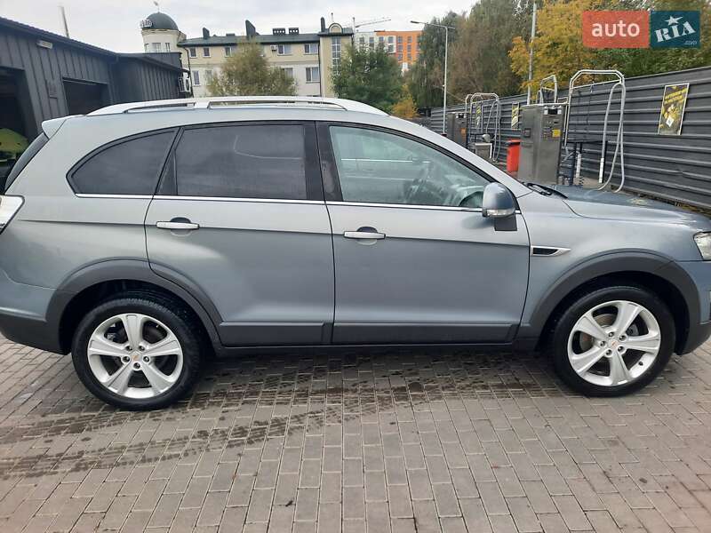 Позашляховик / Кросовер Chevrolet Captiva 2011 в Ковелі