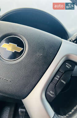 Внедорожник / Кроссовер Chevrolet Captiva 2010 в 
