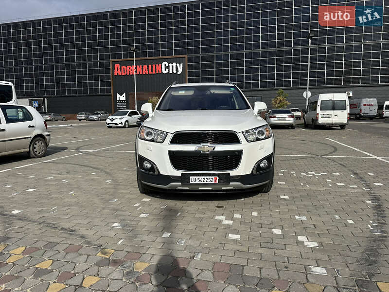 Внедорожник / Кроссовер Chevrolet Captiva 2014 в Луцке