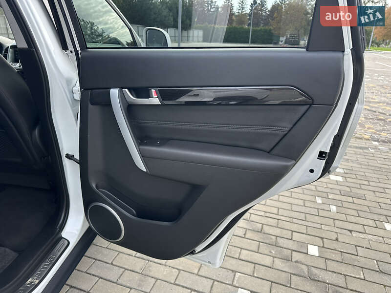 Внедорожник / Кроссовер Chevrolet Captiva 2014 в Луцке