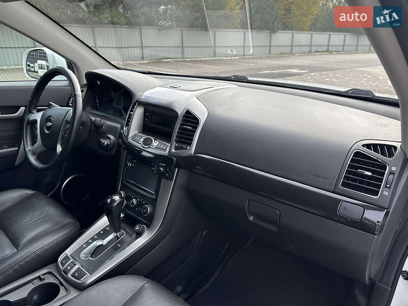 Внедорожник / Кроссовер Chevrolet Captiva 2014 в Луцке