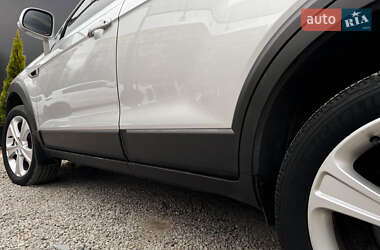 Позашляховик / Кросовер Chevrolet Captiva 2012 в 