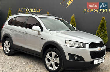 Позашляховик / Кросовер Chevrolet Captiva 2012 в 