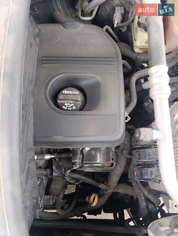 Внедорожник / Кроссовер Chevrolet Captiva 2013 в Ровно