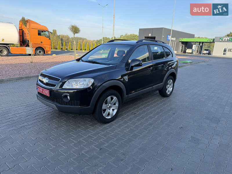 Позашляховик / Кросовер Chevrolet Captiva 2009 в Луцьку фото 2 Позашляховик / Кросовер Chevrolet Captiva 2009 в Луцьку
