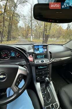 Позашляховик / Кросовер Chevrolet Captiva 2015 в  фото 10 Позашляховик / Кросовер Chevrolet Captiva 2015 в