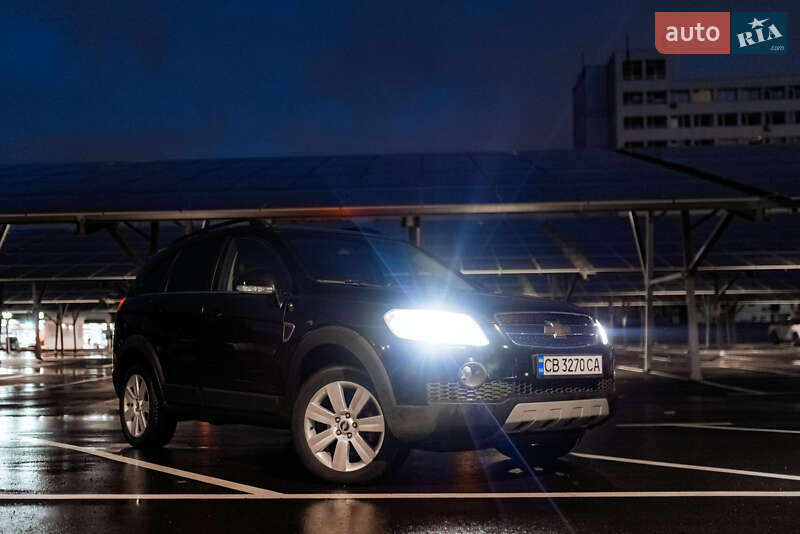 Позашляховик / Кросовер Chevrolet Captiva 2008 в Києві