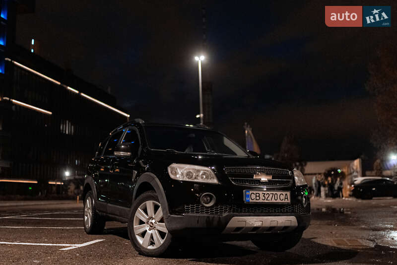 Позашляховик / Кросовер Chevrolet Captiva 2008 в Києві