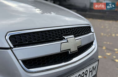 Внедорожник / Кроссовер Chevrolet Captiva 2009 в 