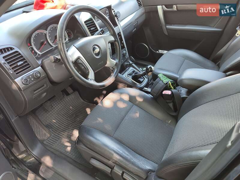Внедорожник / Кроссовер Chevrolet Captiva 2006 в Ужгороде фото 9 Внедорожник / Кроссовер Chevrolet Captiva 2006 в Ужгороде